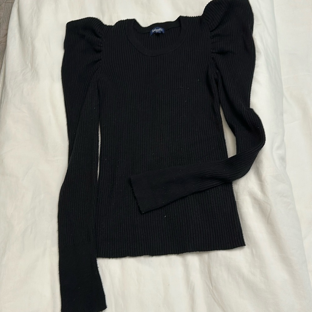 Black ribbed sweater size small